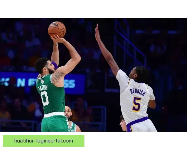 勇士伤兵潮波尔津吉斯罚球时替补席仅剩两人七人缺阵成焦点 勇士伤兵潮波尔津吉斯罚球时替补席仅剩两人七人缺阵成焦点