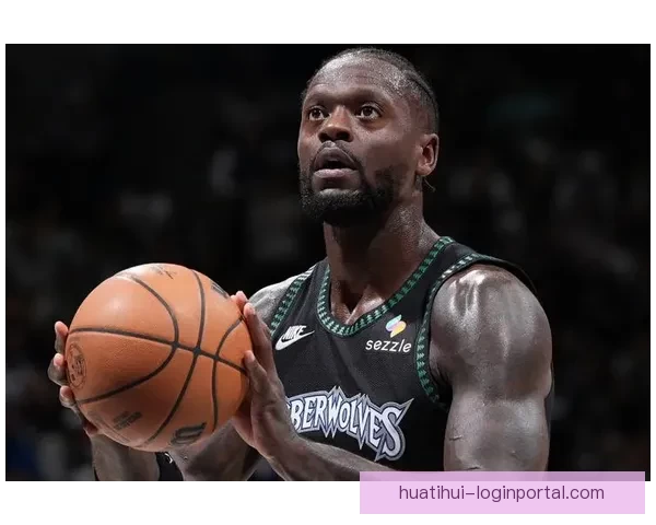 兰德尔个人生涯总篮板突破7000大关 创下重要里程碑